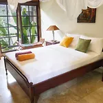 Room4, Number3 Guest House