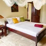 Room4, Number3 Guest House